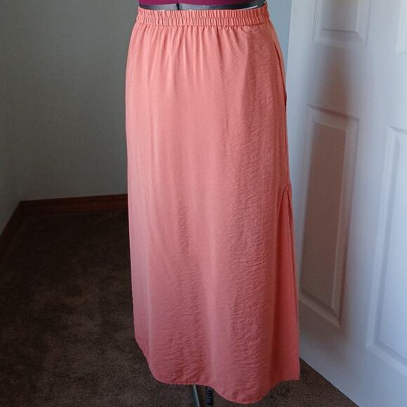 H&M Salmon Pink Double Split-hem Maxi Skirt Small pockets lined elastic pull on - Picture 1 of 11